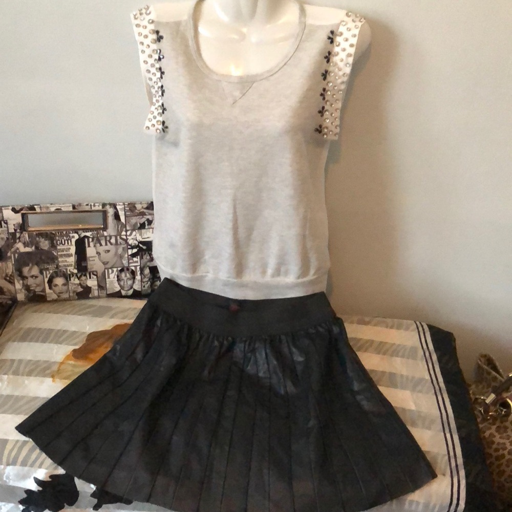 🔥2pc Bebe crystal and stone crop top with skirt